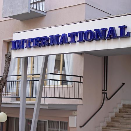 C-Hotels International Cattolica Esterno foto