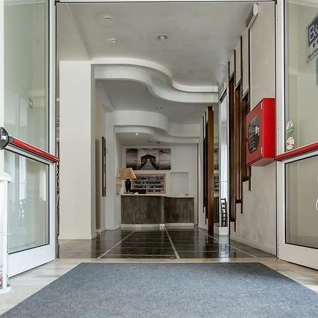 C-Hotels International Cattolica Esterno foto