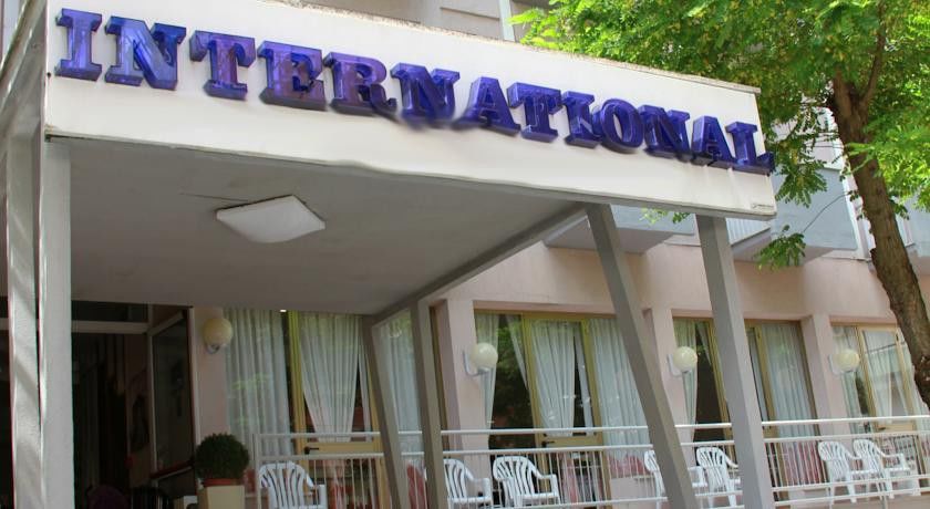 C-Hotels International Cattolica Esterno foto