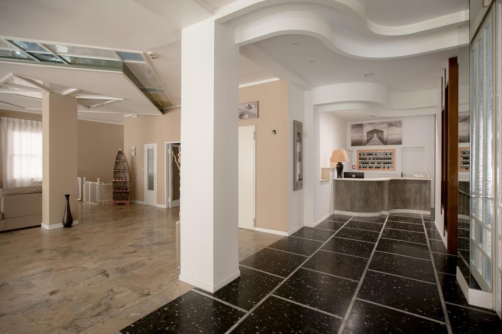 C-Hotels International Cattolica Esterno foto